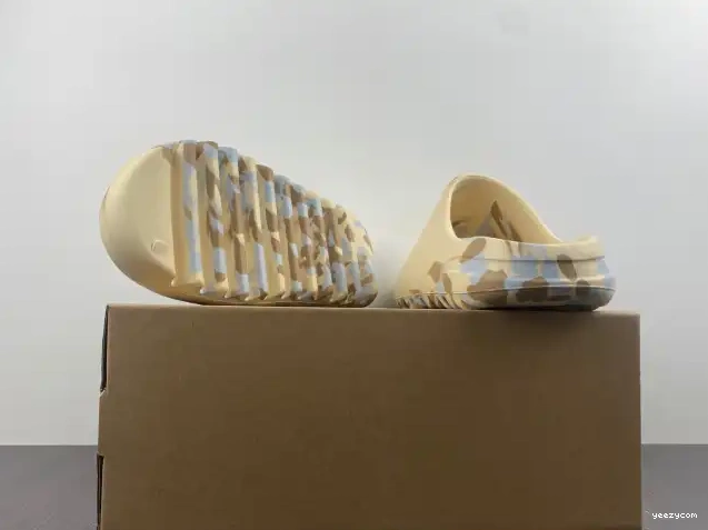 Adidas Yeezy GW1932 Slide 0531